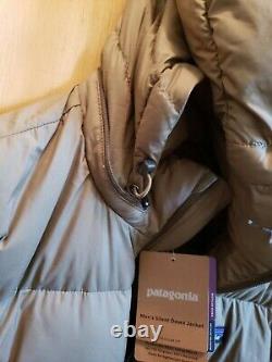 $279 NWT Patagonia Mens Silent Down Jacket BRAND NEW Green Medium Recycled Down