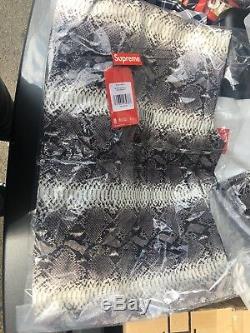 Brand New Supreme The North Face Black Snakeprint Coaches Jacket size Large SS18