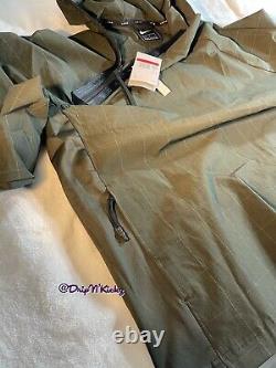 Nike Sportswear Tech Pack Hooded Woven Jacket- Green Mens size L (BV4437-371)